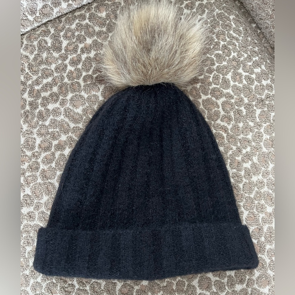 Aritzia toque